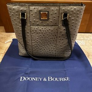 Dooney & Bourke Purse